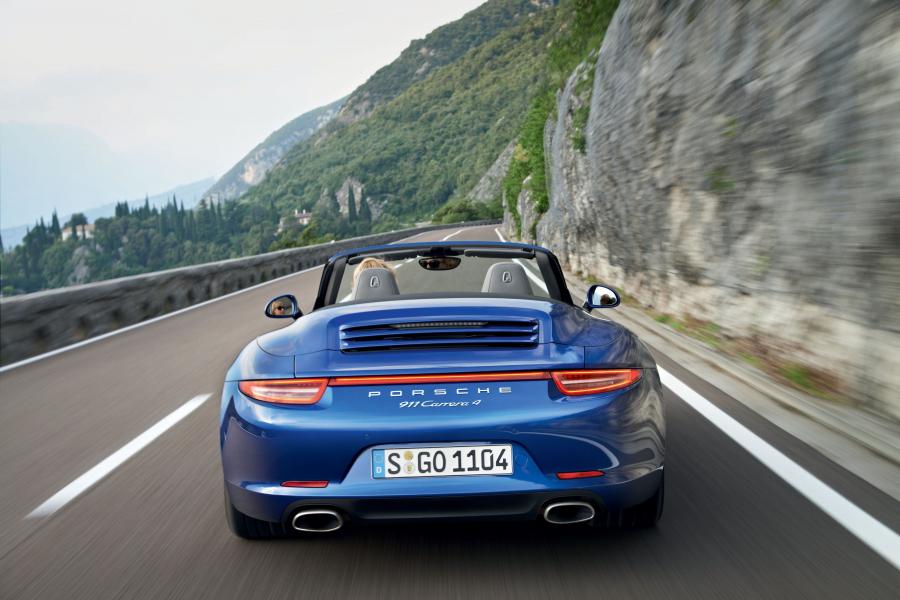  Porsche 911 Carrera 4 Cabriolet 2012 года  (фото 12 из 16)
